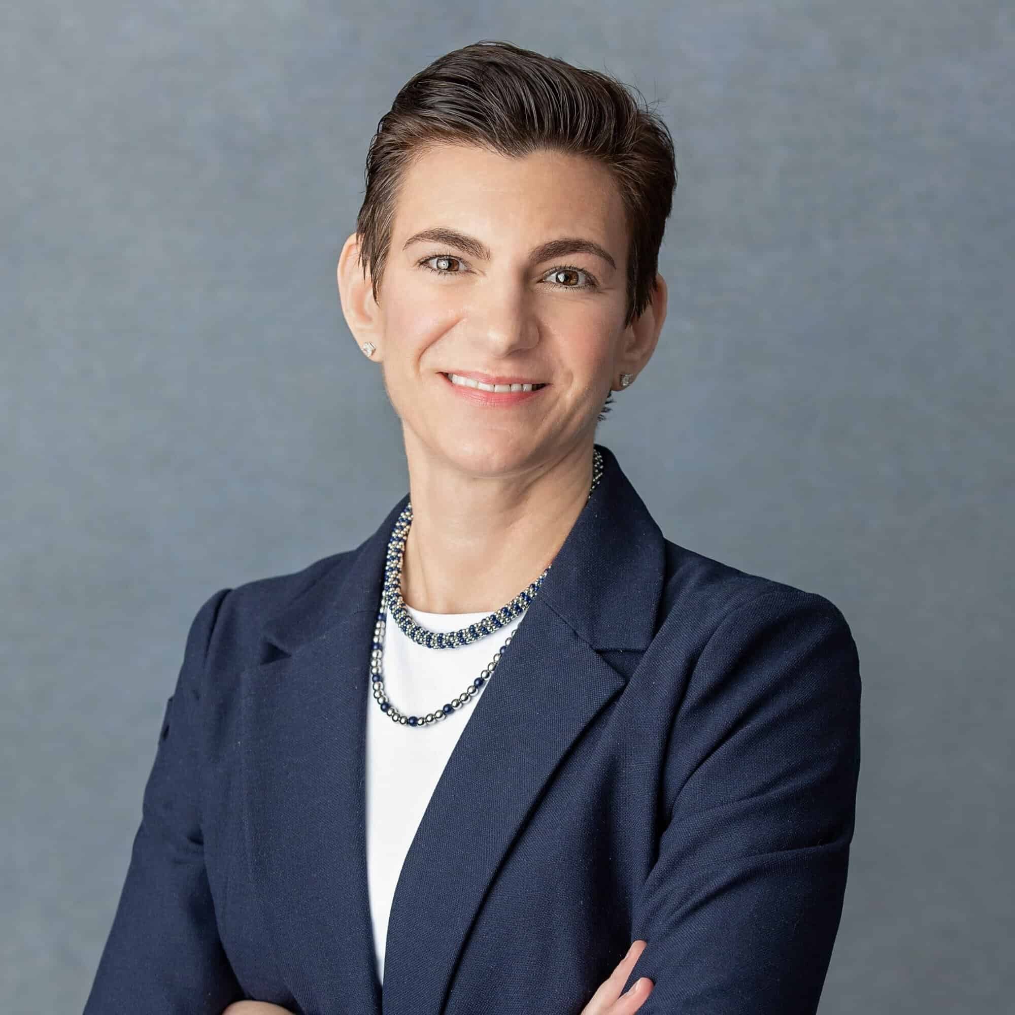 Samantha Slater Headshot 2 sq